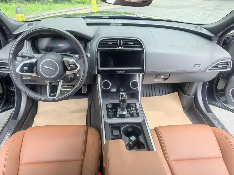 Jaguar XEL Jaguar XEL 2.0T 250PS R-DYNAMIC S Progressive Sports Edition 2023 — thumbnail 5