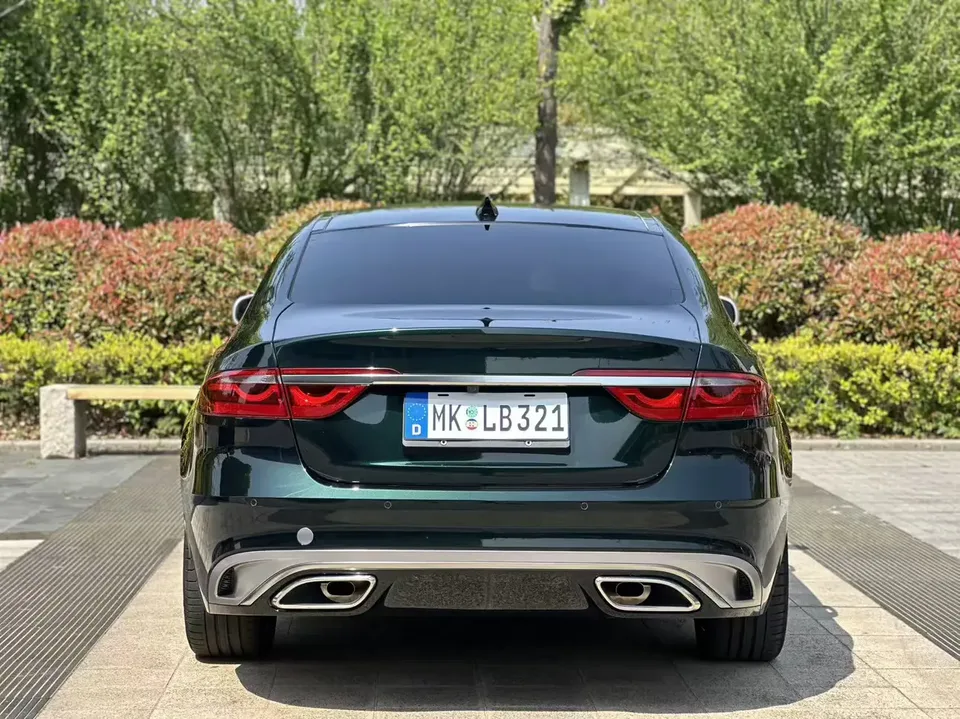 Jaguar XFL Jaguar XFL 2022 2.0T P250 2WD Elite Sports Edition 2022 — thumbnail 2
