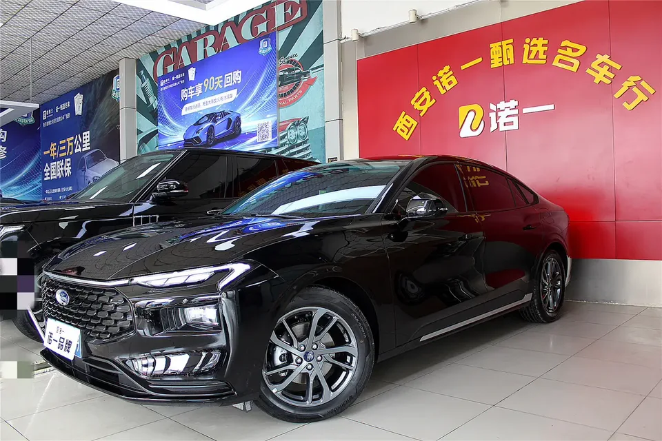 Ford Mondeo 2025