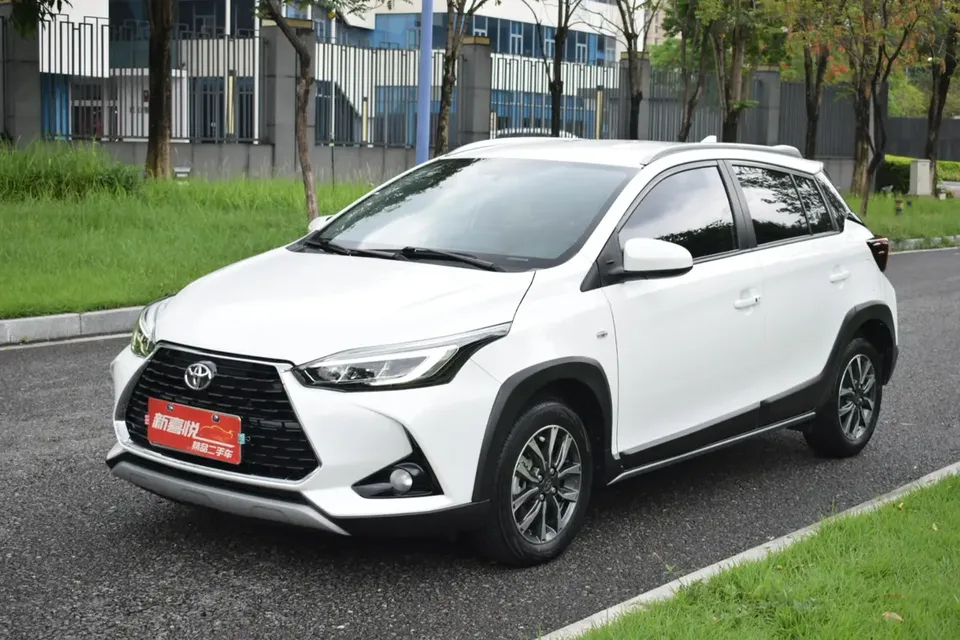 Toyota Yaris L Yaris L 2022 YARiS L Zhixuan 2022 Zhixuan X 1.5L CVT luxury PLUS version 2023 — photo 1, buy with delivery to Moscow