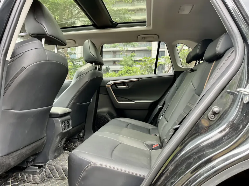 Toyota Willanda 2.0L 2WD Luxury PLUS Edition 2024 — миниатюра 3