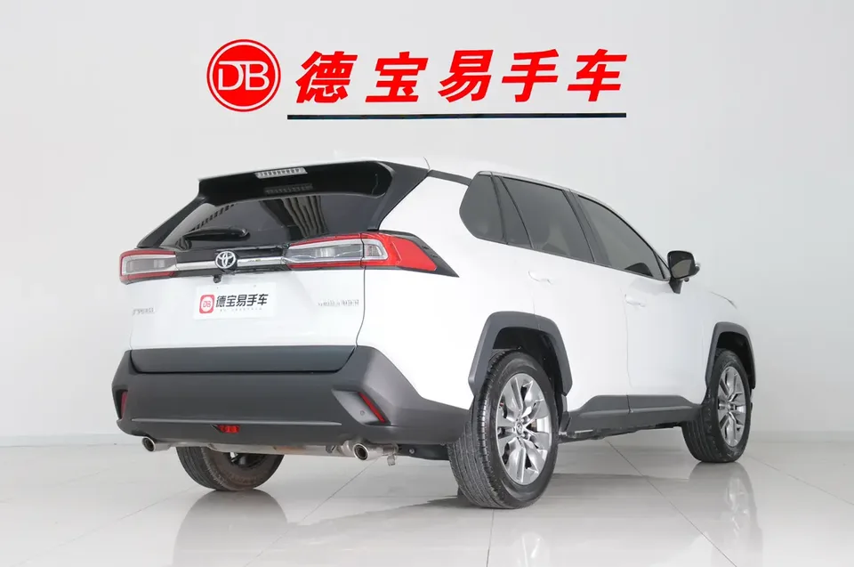 Toyota Willanda 2.0L 2WD Leading Edition 2024 — миниатюра 3
