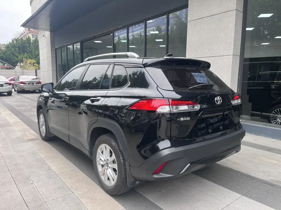 Toyota CorollaCross 2.0L CVT Elite Edition 2023 — миниатюра 4