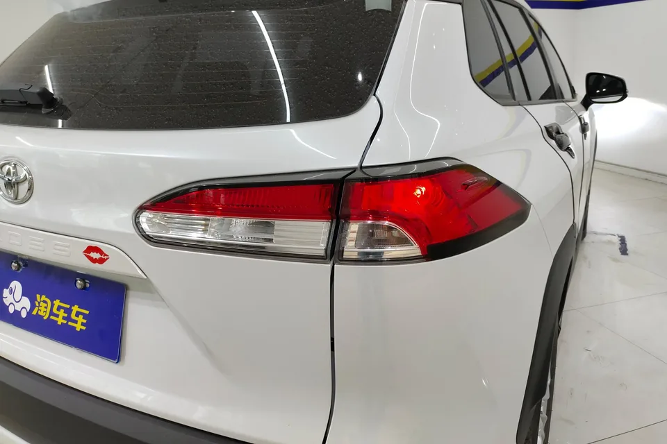 Toyota CorollaCross 2.0L CVT Pioneer Edition 2024 — миниатюра 2