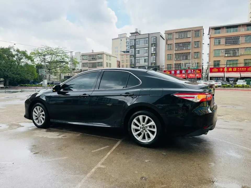 Toyota Camry 2.0GVP Leading Edition 2023 — миниатюра 4