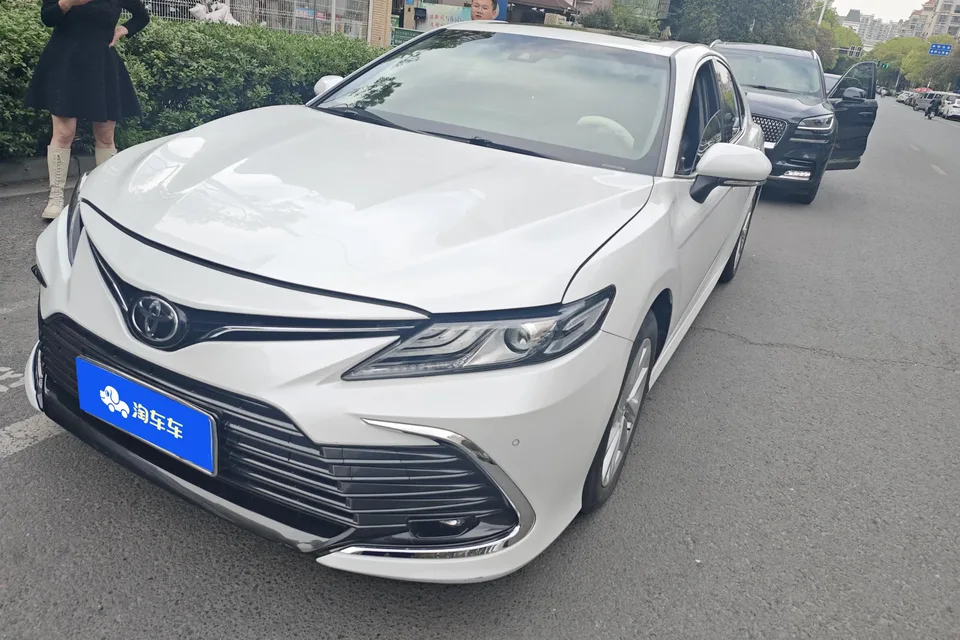 Toyota Camry 2022