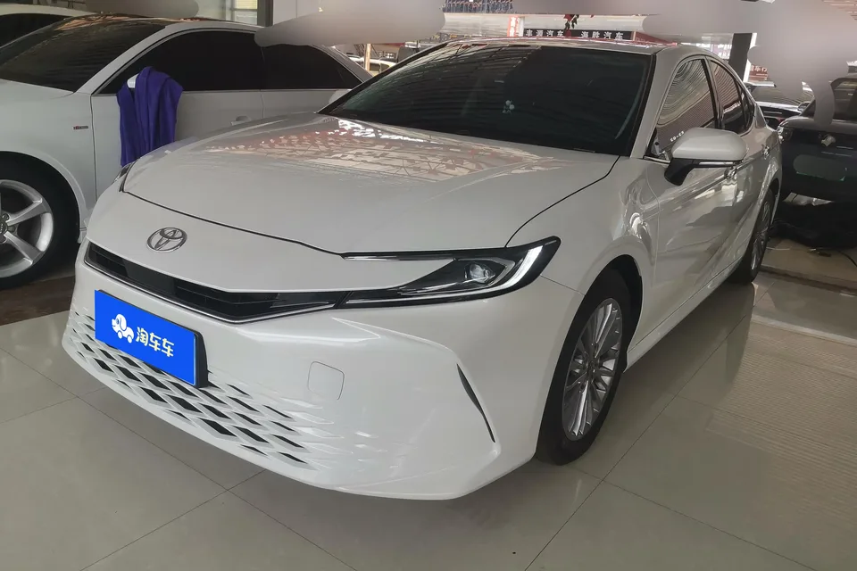 Toyota Camry 2024