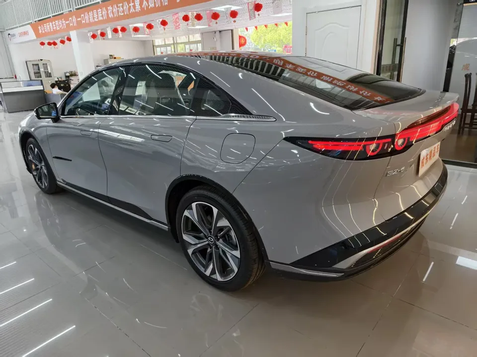 Mazda EZ-6 Mazda EZ-6 2026 Range Extender Pro 2026 — миниатюра 4