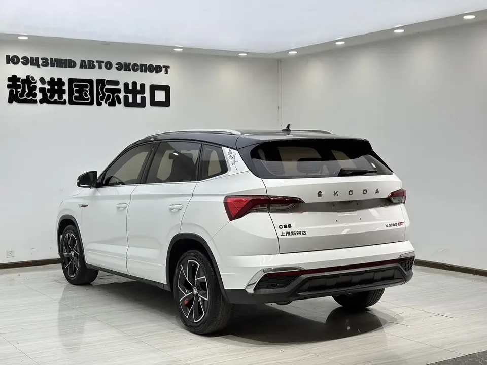 Skoda Kamiq facelift 1.5L automatic premium version 2023 — миниатюра 4