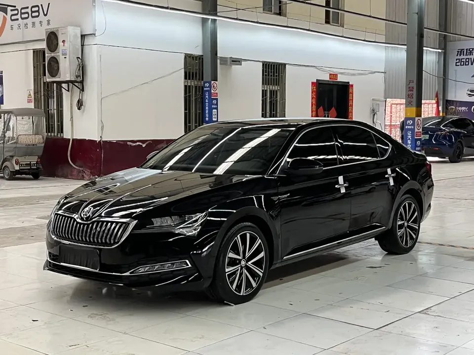 Skoda Speedy Superpa 2024 TSI280 DSG Exclusive Edition 2024 — фото 1, купить с доставкой в Москву