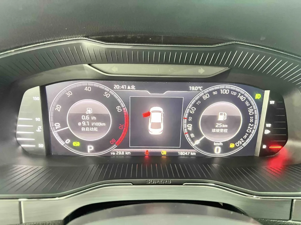 Skoda Speedy facelifted TSI280 DSG exclusive version 2023 — миниатюра 5