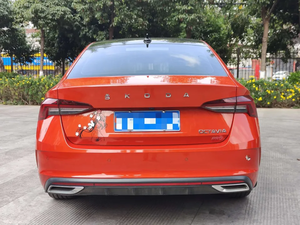 Skoda Octavia PRO TSI280 DSG Ultimate Edition 2022 — миниатюра 2