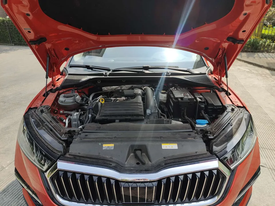 Skoda Octavia PRO TSI280 DSG Ultimate Edition 2022 — миниатюра 3