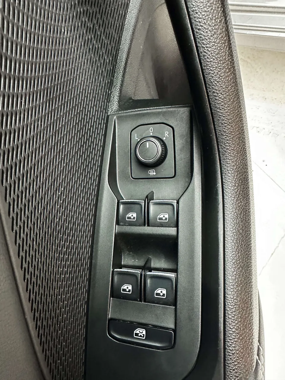 Skoda Octavia PRO TSI280 DSG Exclusive Edition 2023 — миниатюра 2