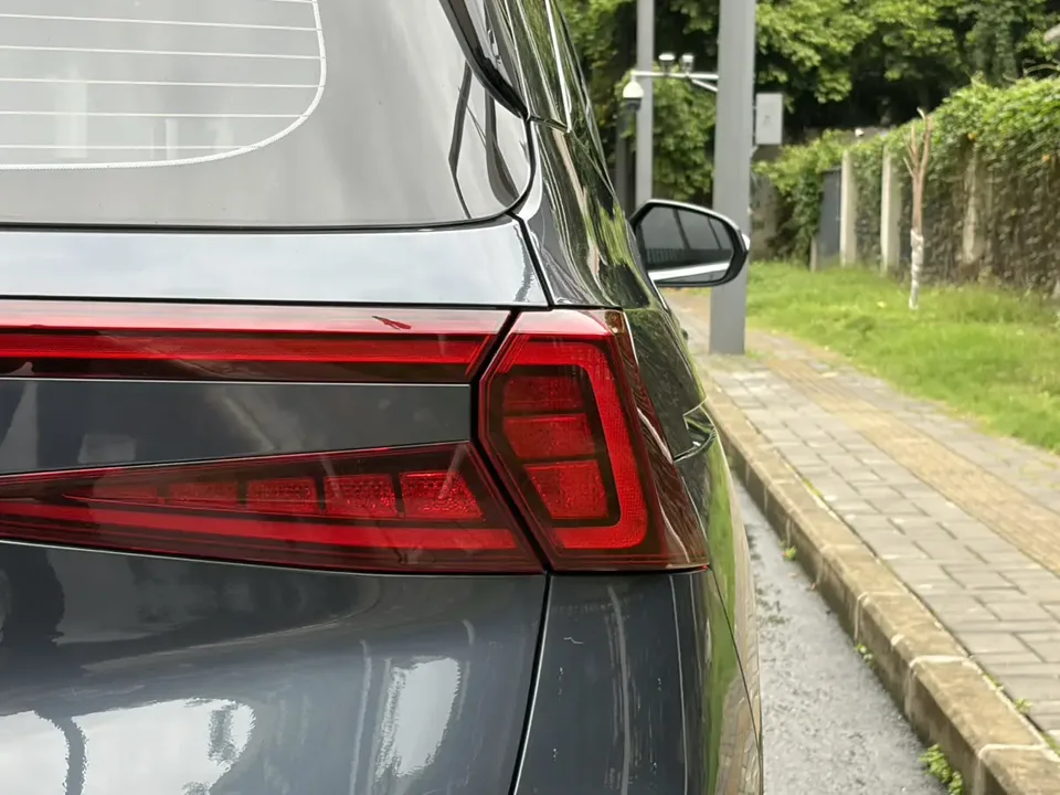 Hyundai Kustu 270TGDi Premium Edition LUX 2022 — миниатюра 3