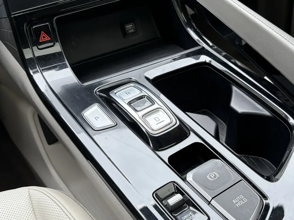 Hyundai Kustu 270TGDi Premium Edition LUX 2022 — миниатюра 5