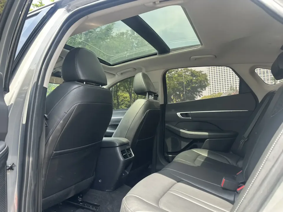 Hyundai Sonata 270TGDi 20th SE DCT 20th Anniversary Edition 2022 — миниатюра 4