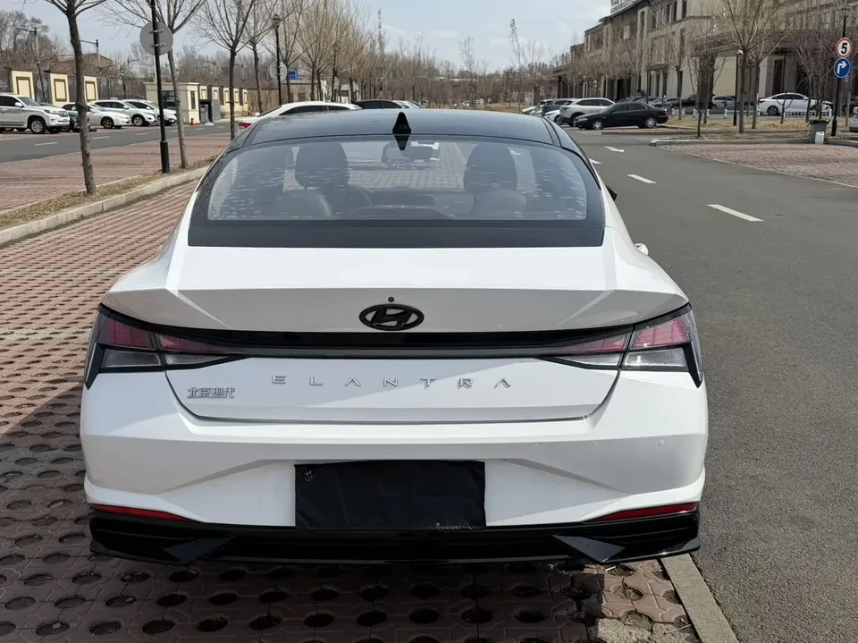Hyundai Elantra Elantra 2021 1.5L CVT GLX Elite Edition 2022 — миниатюра 5