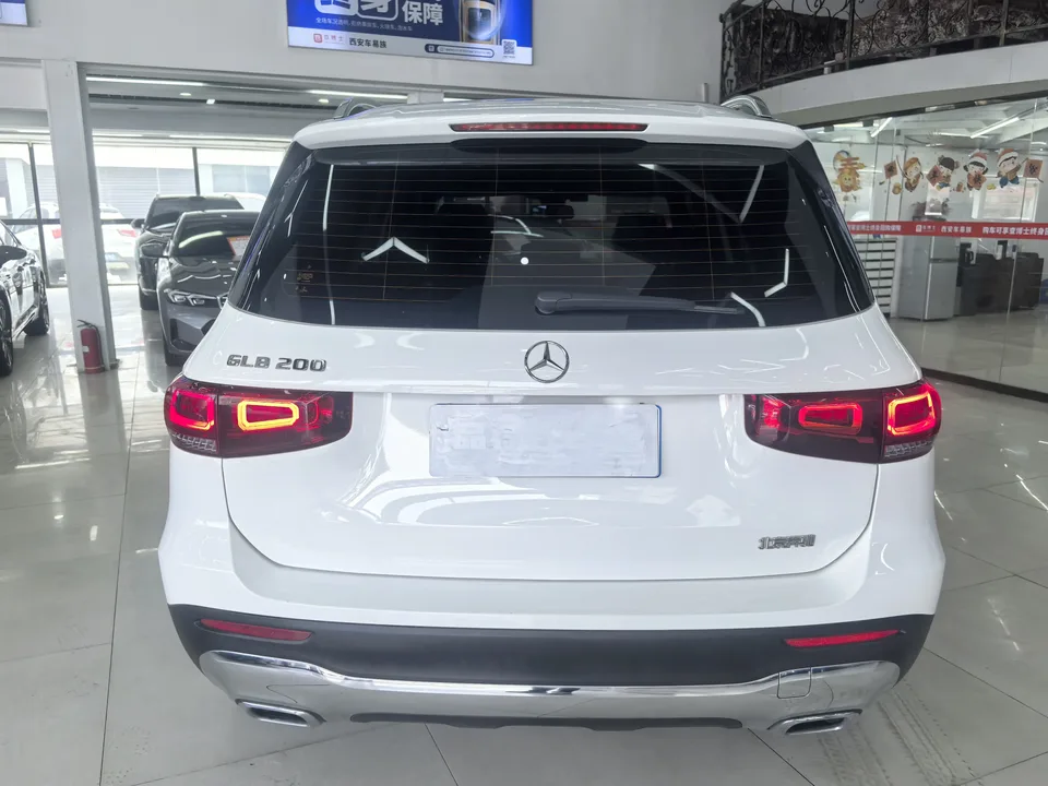 Mercedes-Benz GLB-Class GLB 200 Dynamic 2022 — миниатюра 2