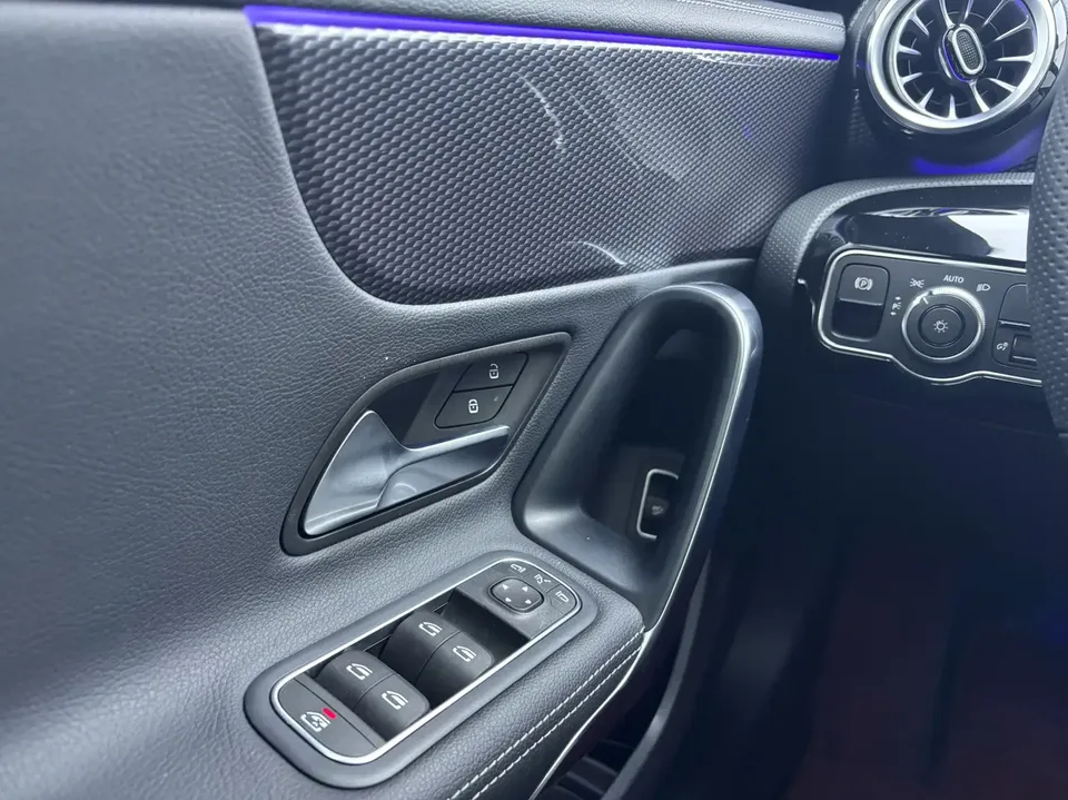 Mercedes-Benz Mercedes Benz A Class Mercedes-Benz A-Class 2022 facelift A 200 L sports sedan fashion version 2022 — миниатюра 5