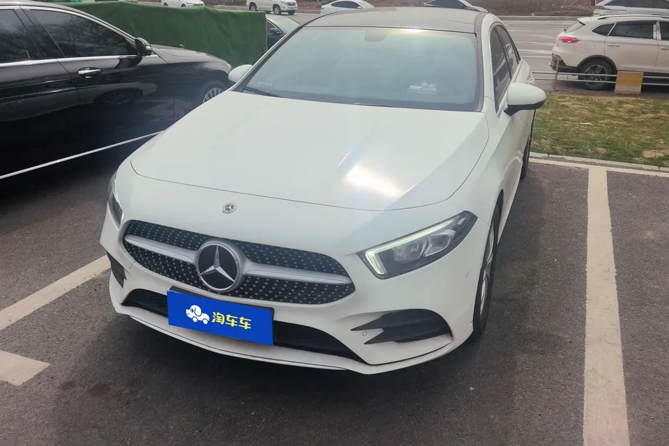 Mercedes-Benz Mercedes Benz A Class 2022