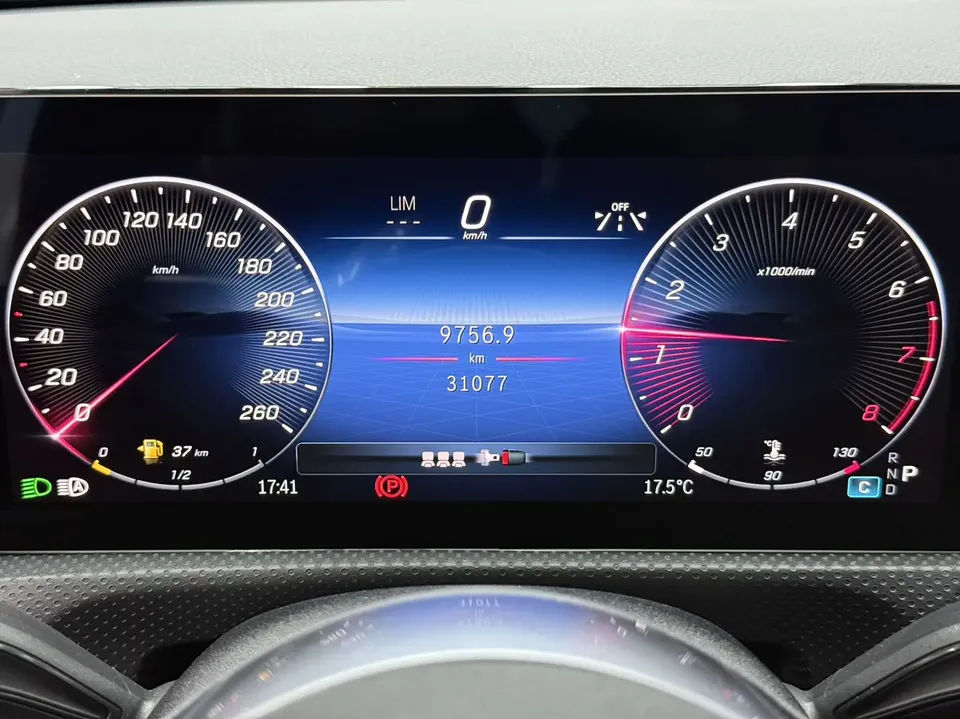 Mercedes-Benz Mercedes Benz A Class Mercedes-Benz A-Class 2023 A 180 L Sports Sedan 2023 — миниатюра 5