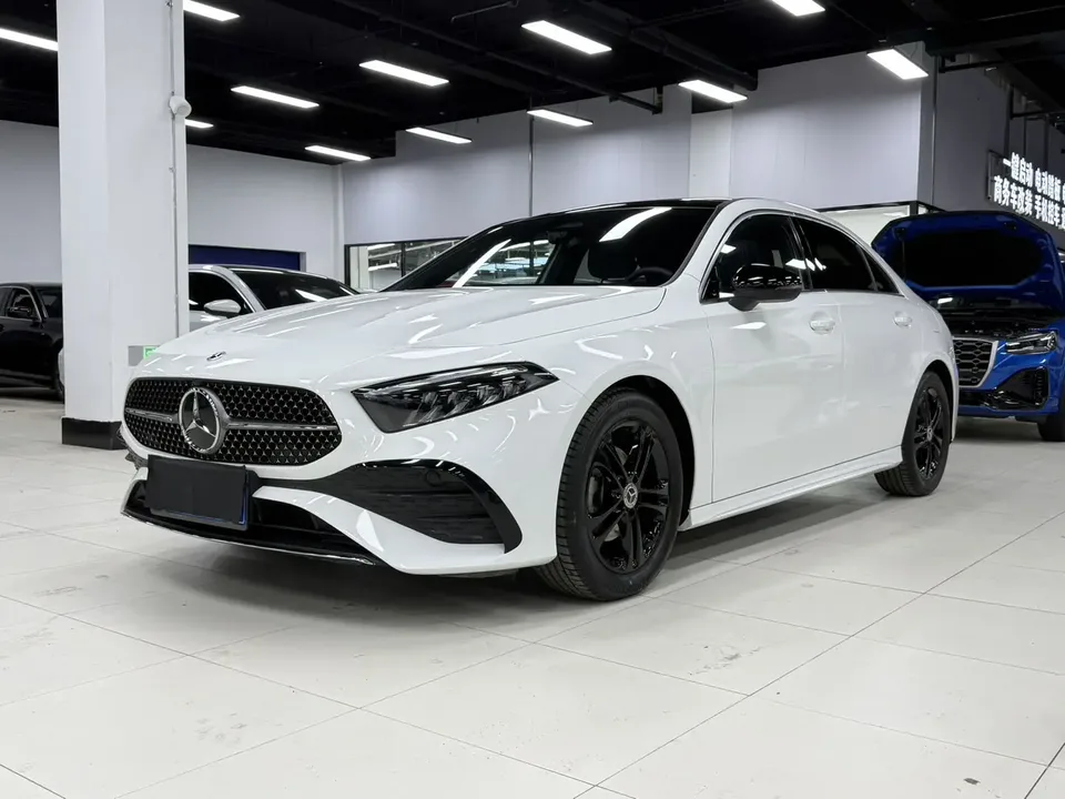 Mercedes-Benz Mercedes Benz A Class Mercedes-Benz A-Class 2023 A 180 L Sports Sedan 2023 — фото 1, купить с доставкой в Москву