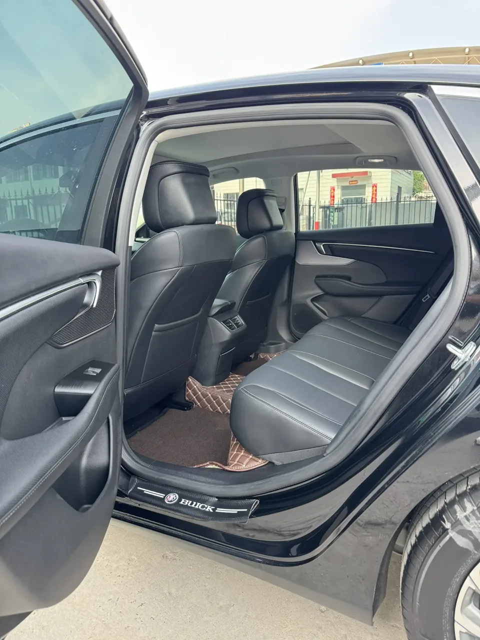 Buick LaCrosse 28T Automatic Premium Edition 2024 — миниатюра 3