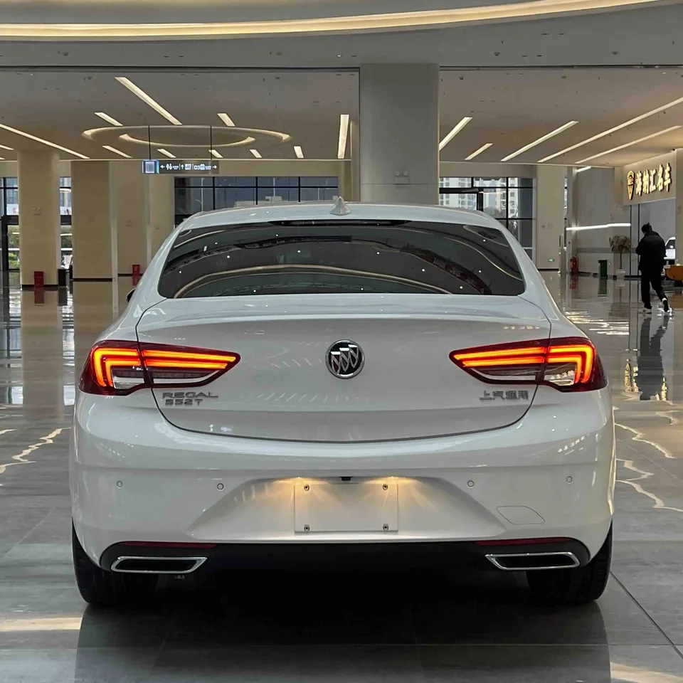 Buick Majesty Regal 2021 652T Elite Model 2022 — миниатюра 2