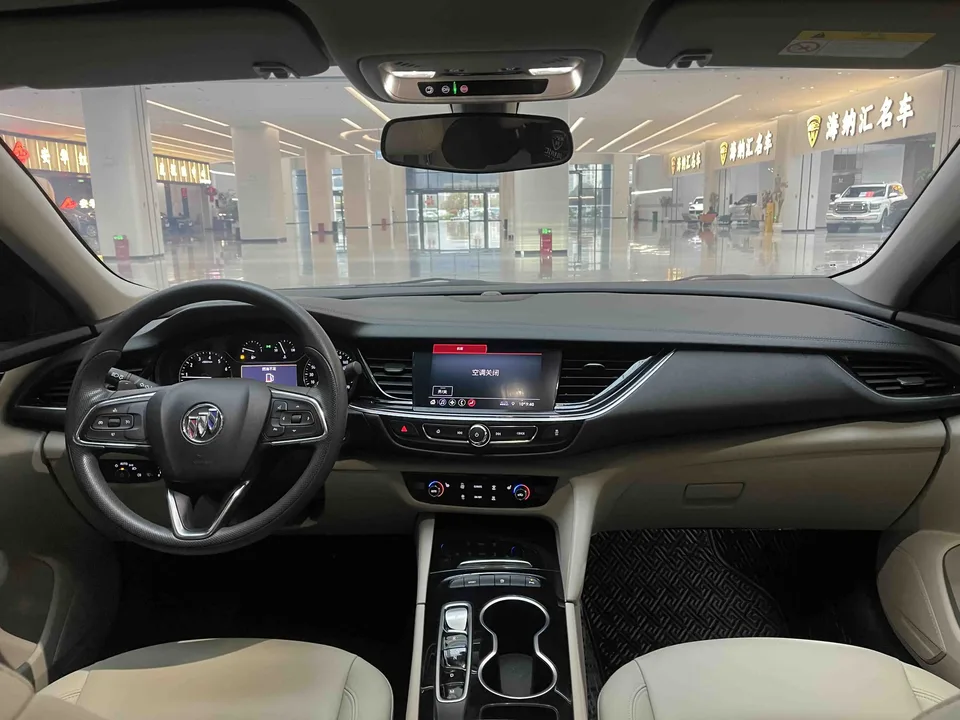 Buick Majesty Regal 2021 652T Elite Model 2022 — миниатюра 3