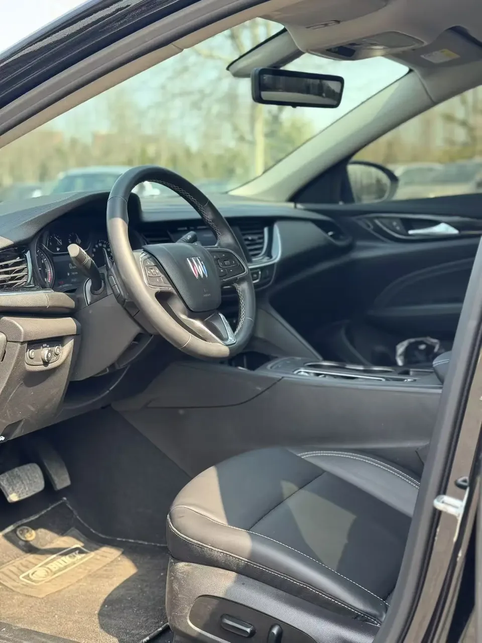 Buick Majesty Regal 2024 25T Super Edition 2024 — миниатюра 5
