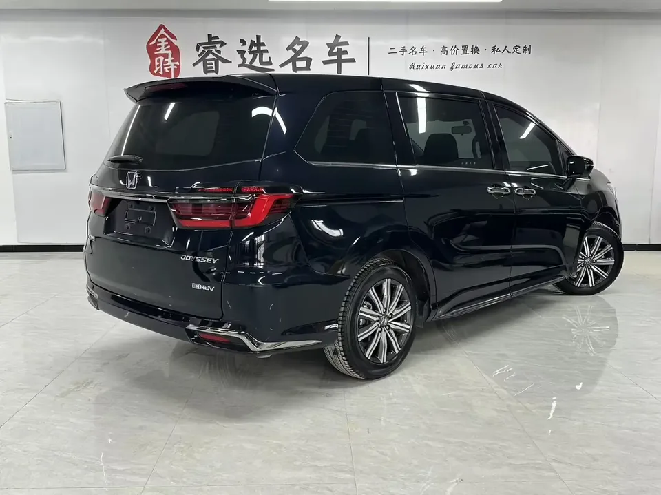 Honda Odyssey Odyssey 2024 2.0L Sharp Enjoy Edition 2025 — миниатюра 2
