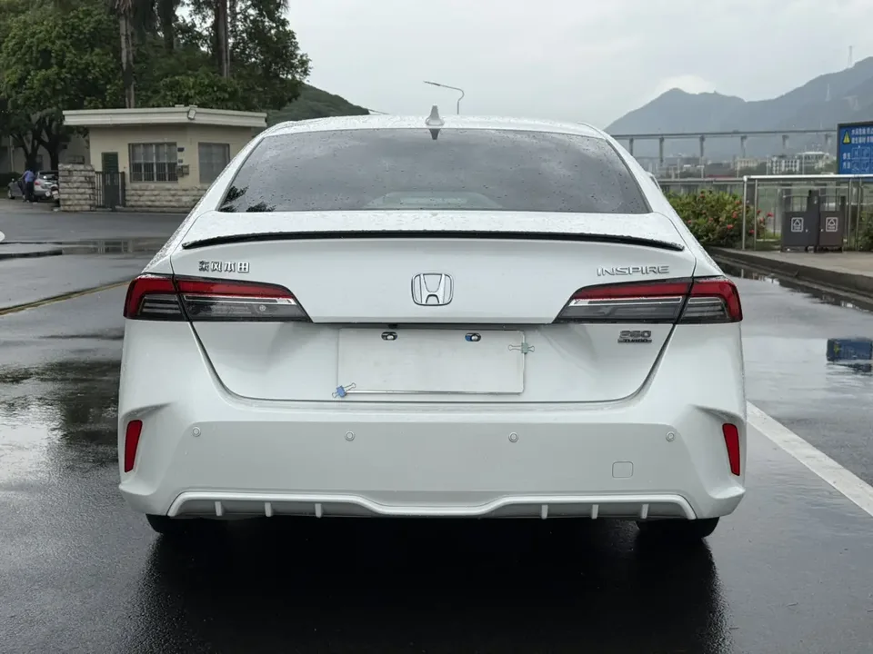Honda Inspire 260TURBO Exquisite Edition 2023 — миниатюра 2