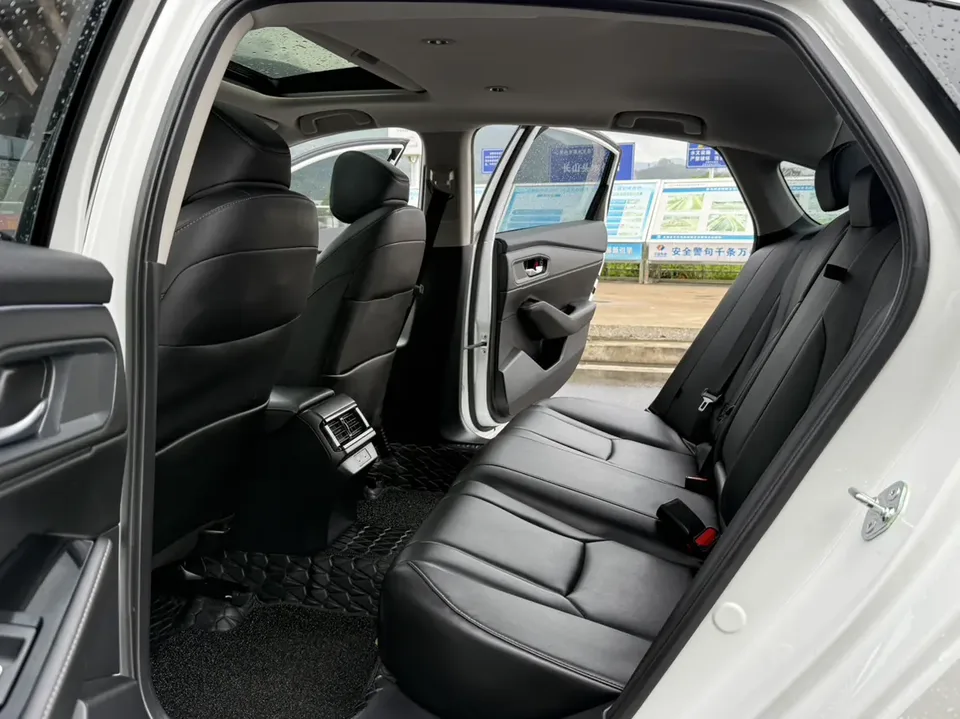 Honda Inspire 260TURBO Exquisite Edition 2023 — миниатюра 3