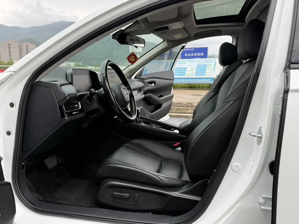 Honda Inspire 260TURBO Exquisite Edition 2023 — миниатюра 5