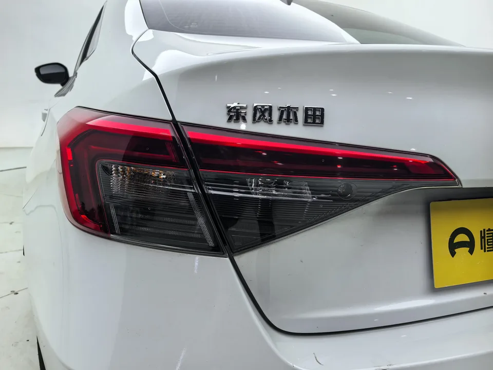 Honda CIVIC 2022 Civic 240TURBO CVT Dynamic Edition 2023 — миниатюра 2