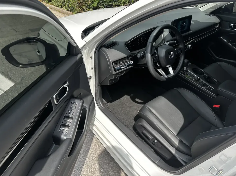 Honda CIVIC 2022 Civic 240TURBO CVT Power Control Edition 2022 — миниатюра 3
