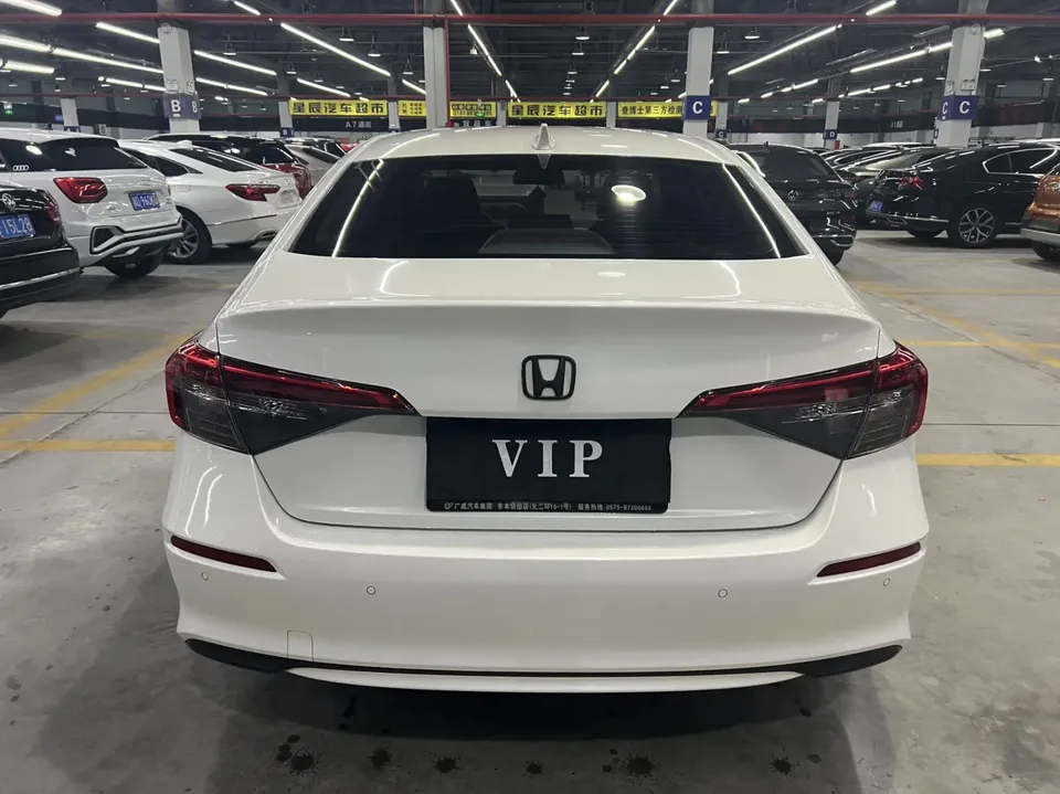 Honda CIVIC 2022 Civic 180TURBO CVT Sport Edition 2022 — миниатюра 2