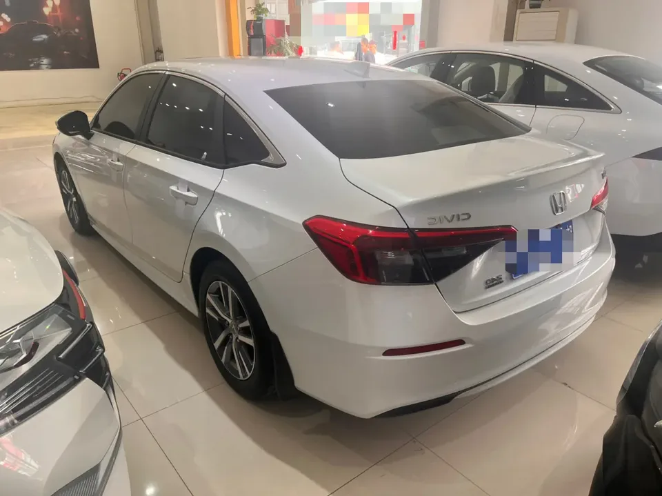 Honda CIVIC Civic 240TURBO CVT Dynamic C-position Customer Special Edition 2024 — миниатюра 4