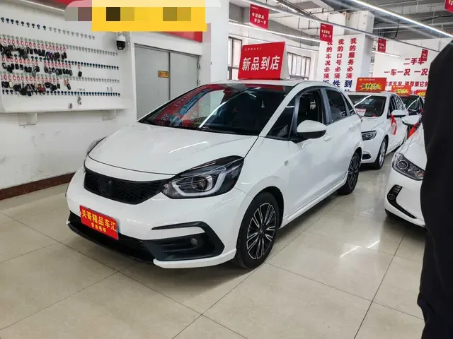 Honda FIT Fit 2021 Fit 2021 1.5L CVT Trend Run Pro Edition 2022 — photo 1, buy with delivery to Moscow