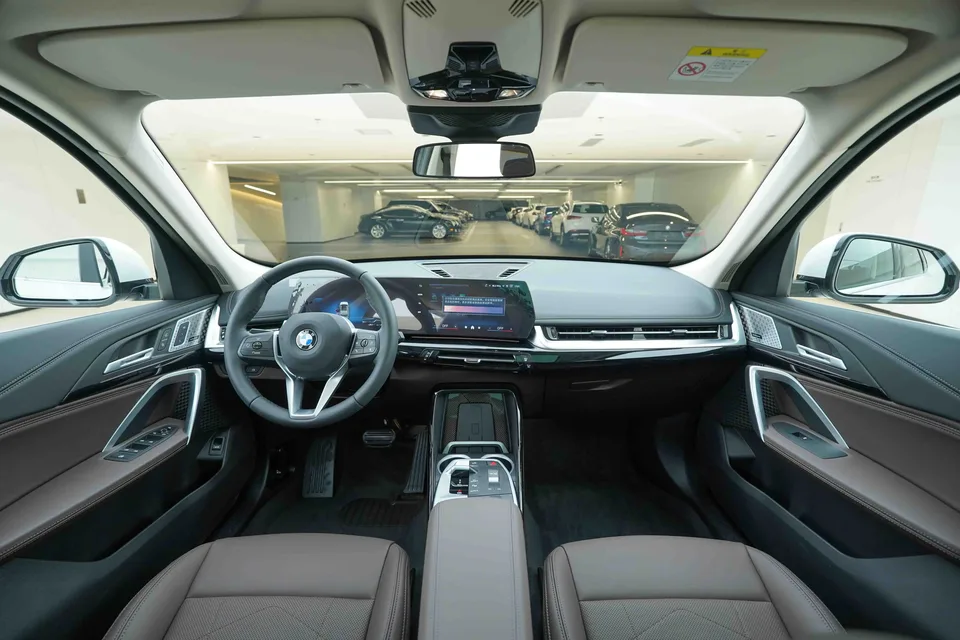 BMW X1 sDrive25Li X Design Package 2025 — миниатюра 2