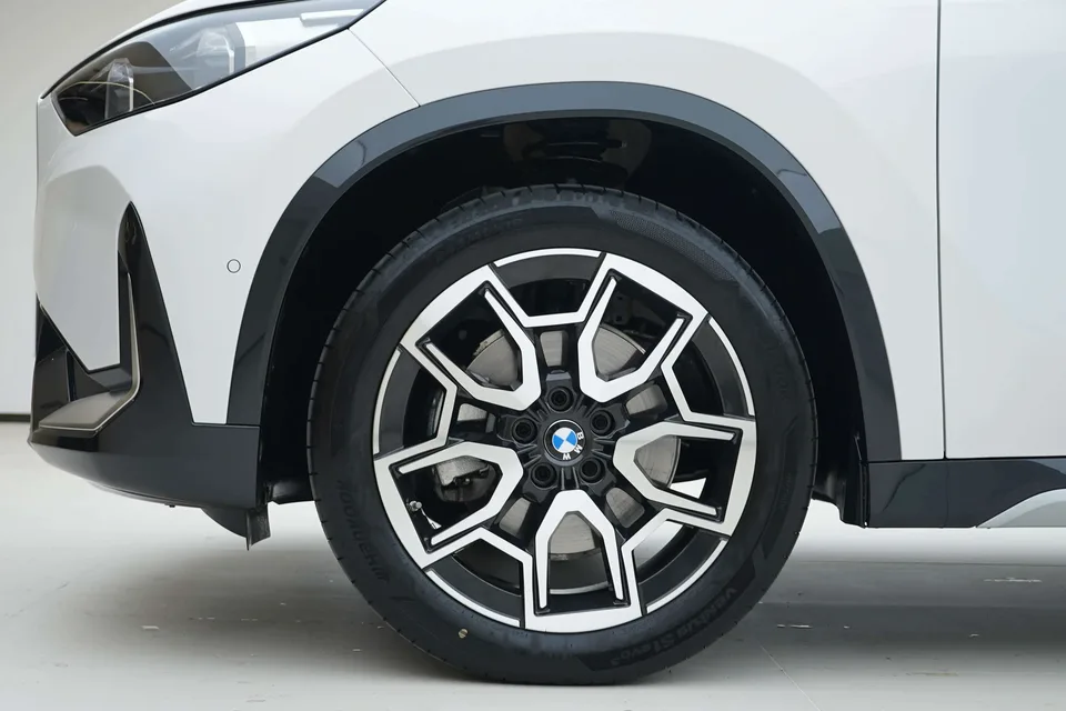 BMW X1 sDrive25Li X Design Package 2025 — миниатюра 4