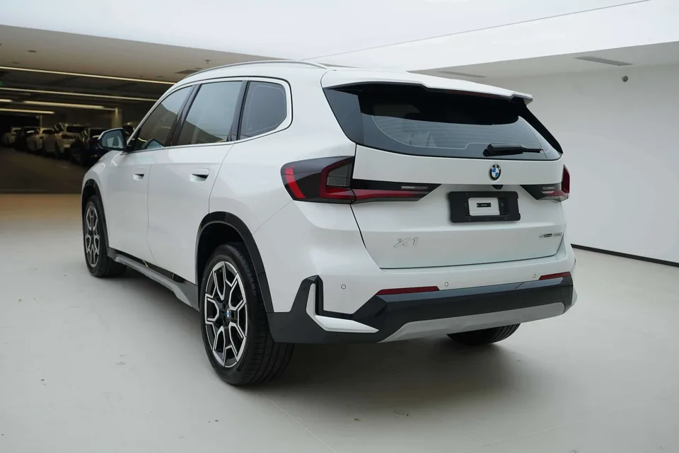 BMW X1 sDrive25Li X Design Package 2025 — фото 1, купить с доставкой в Москву