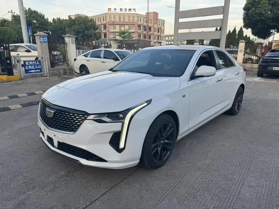 Cadillac CT4 2023
