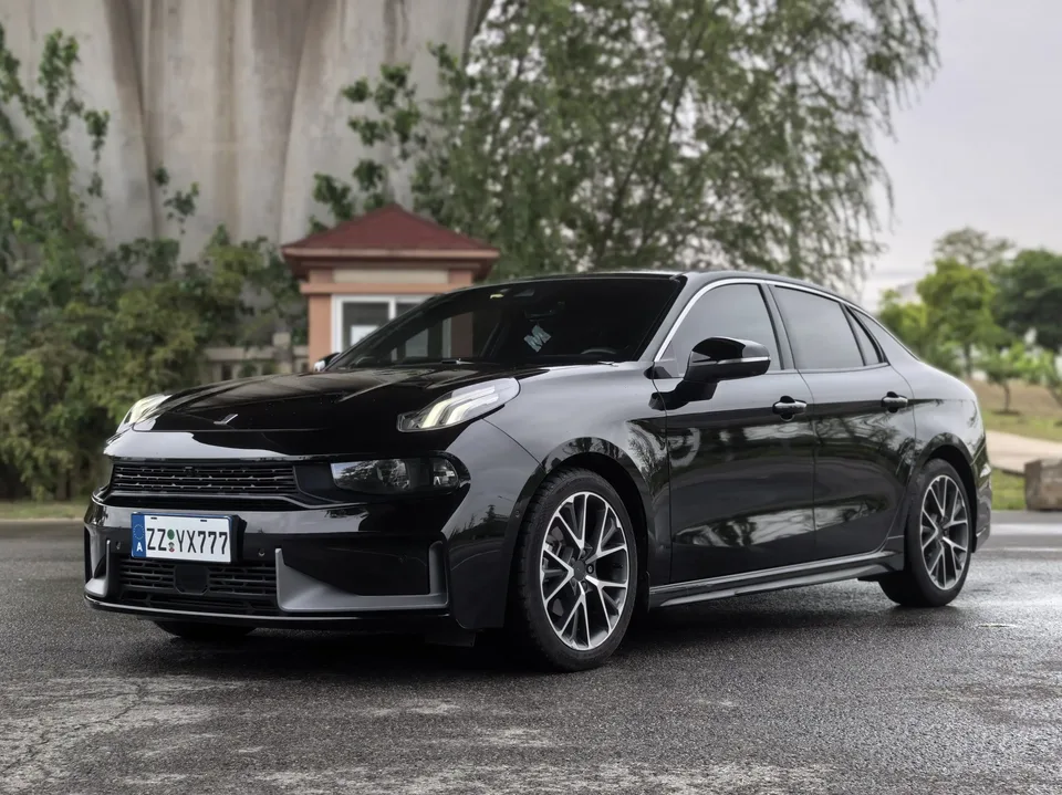 Lynk & Co 03 2022