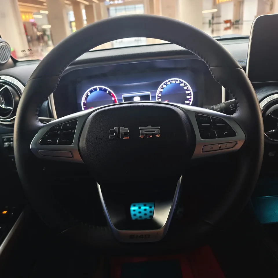 BAIC Beijing Off-road BJ40 Beijing Off-road BJ40 2023 2.0D Automatic 4WD Blade Hero Edition Knight Edition 2024 — миниатюра 3