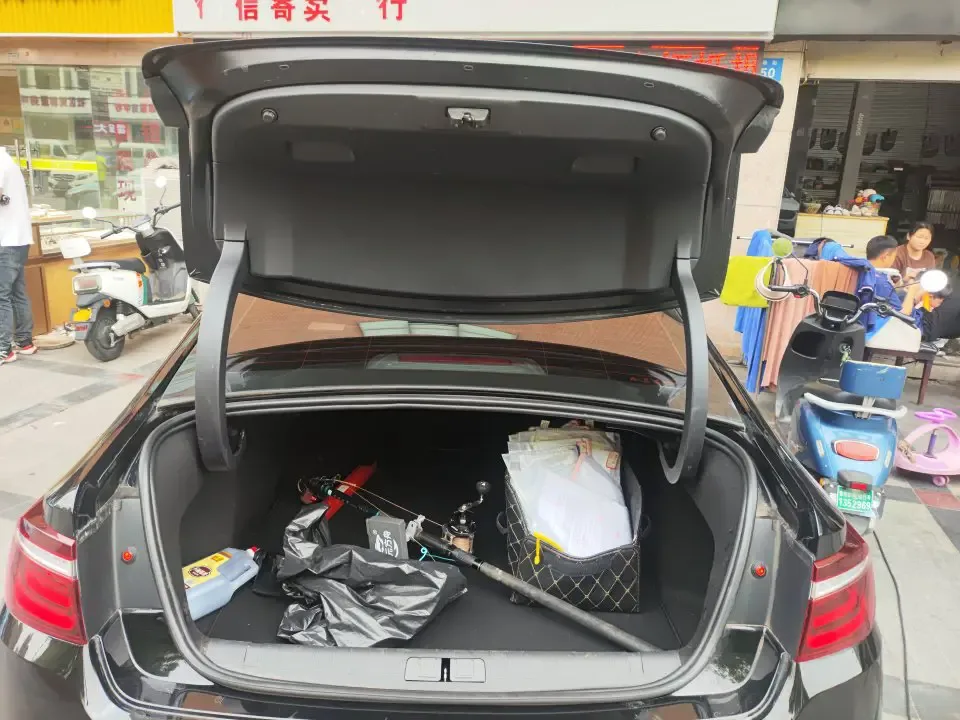 Citroen Citroen C6 400THP Comfort Edition 2022 — миниатюра 3