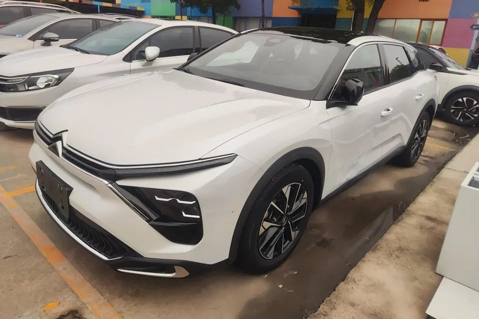 Citroen Versailles C5 X 2022