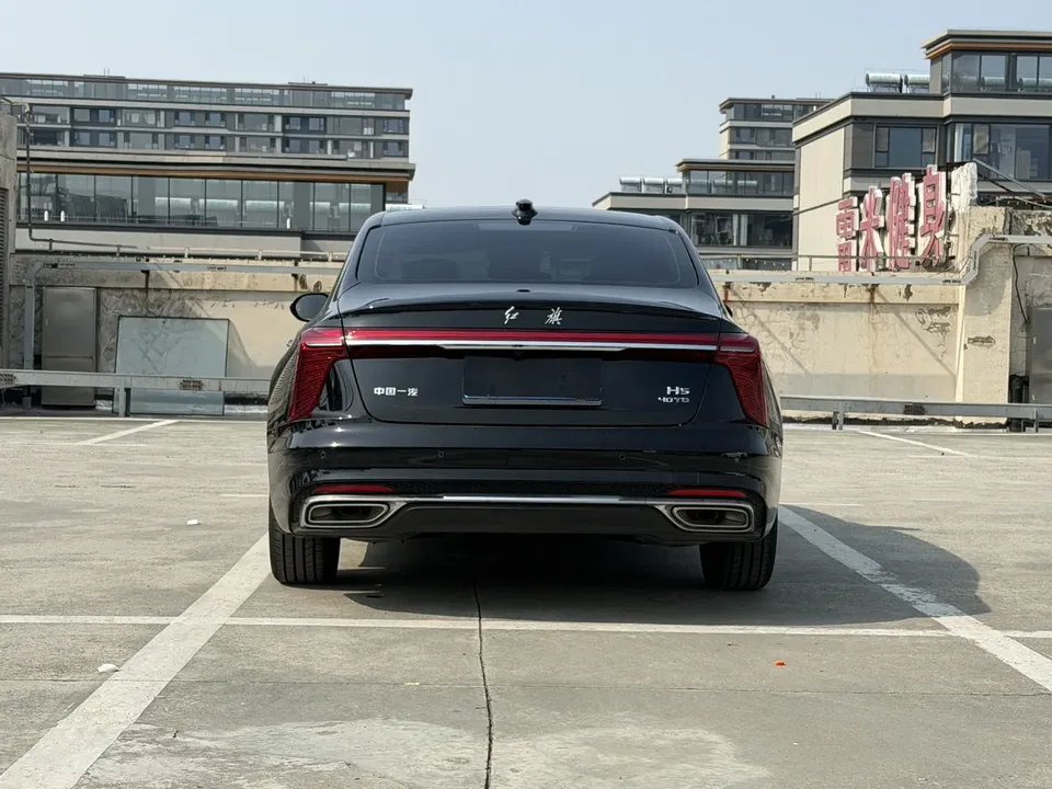 Hongqi H5 Hongqi H5 2025 2.0T Automatic Flagship 500,000 Commemorative Edition 2024 — миниатюра 2