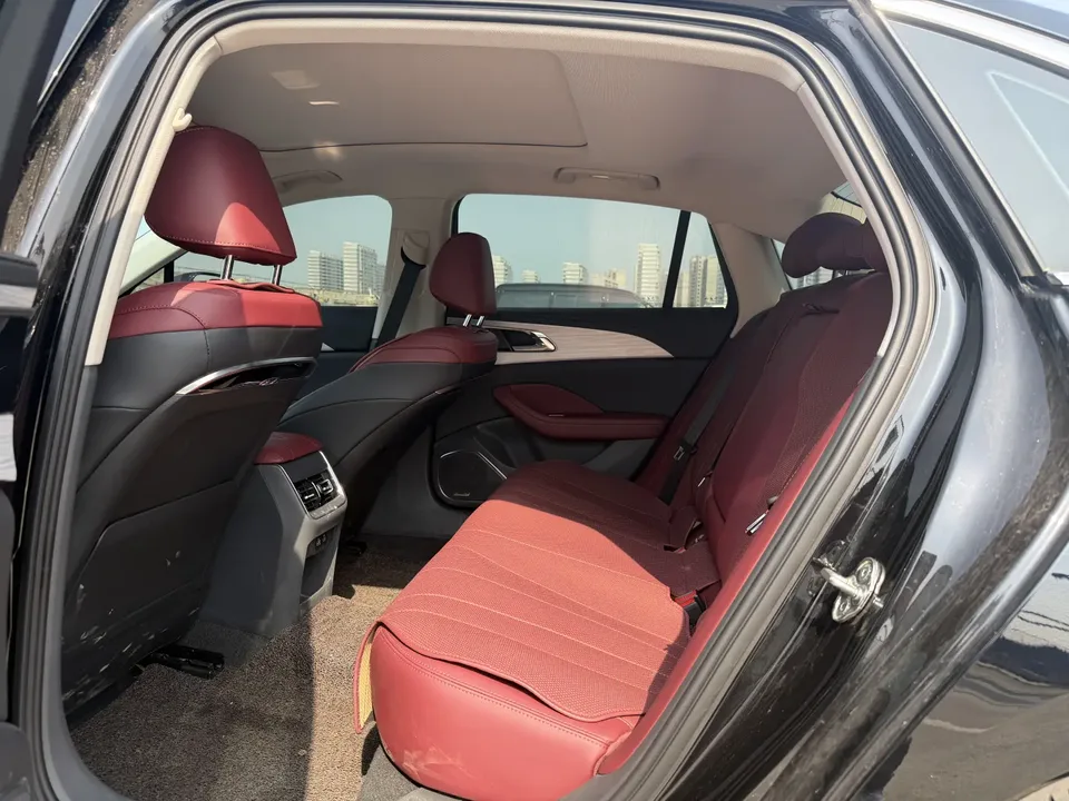 Hongqi H5 Hongqi H5 2025 2.0T Automatic Flagship 500,000 Commemorative Edition 2024 — миниатюра 4